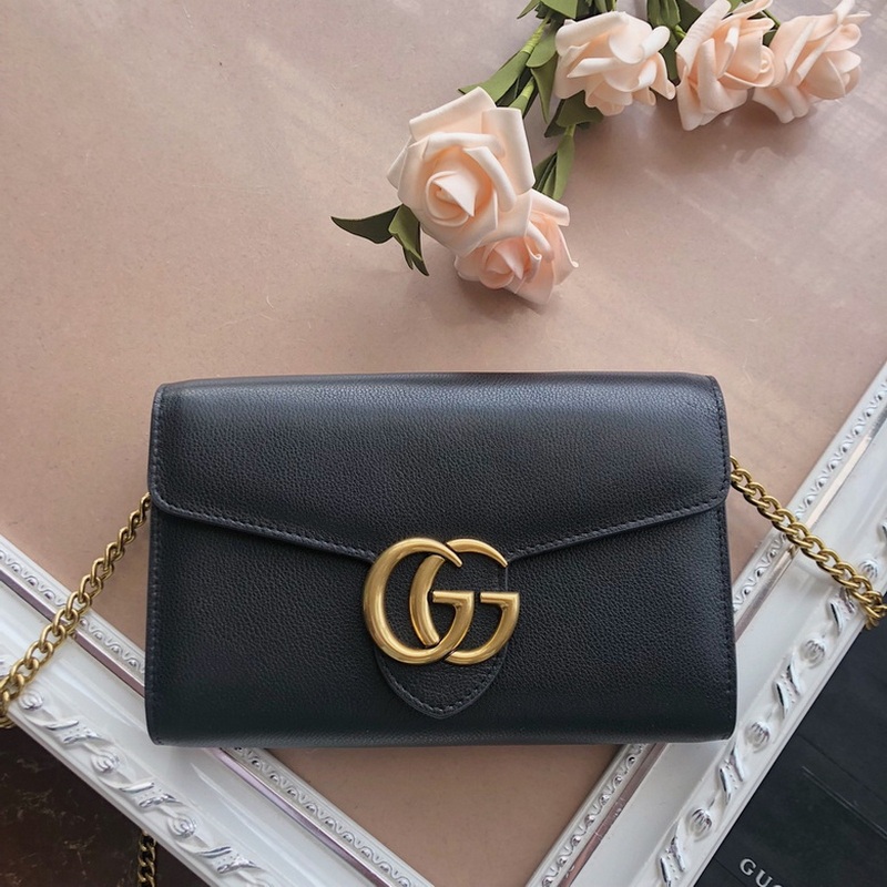 Gucci Handbags 952